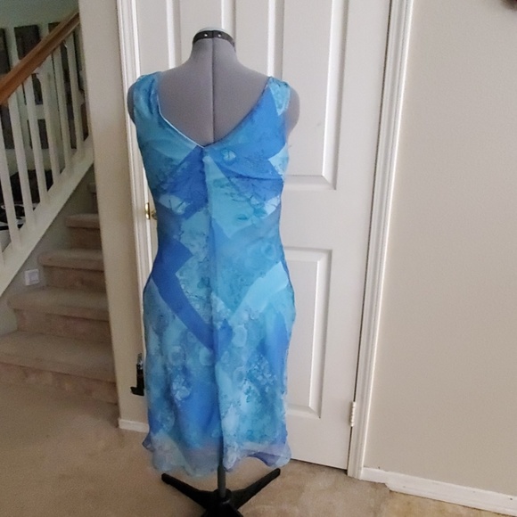 Dress - Picture 2 of 5